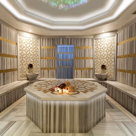 Hotel Ramada Plaza By Wyndham Izmit Kocaeli Exteriér fotografie Turkish bath in Istanbul