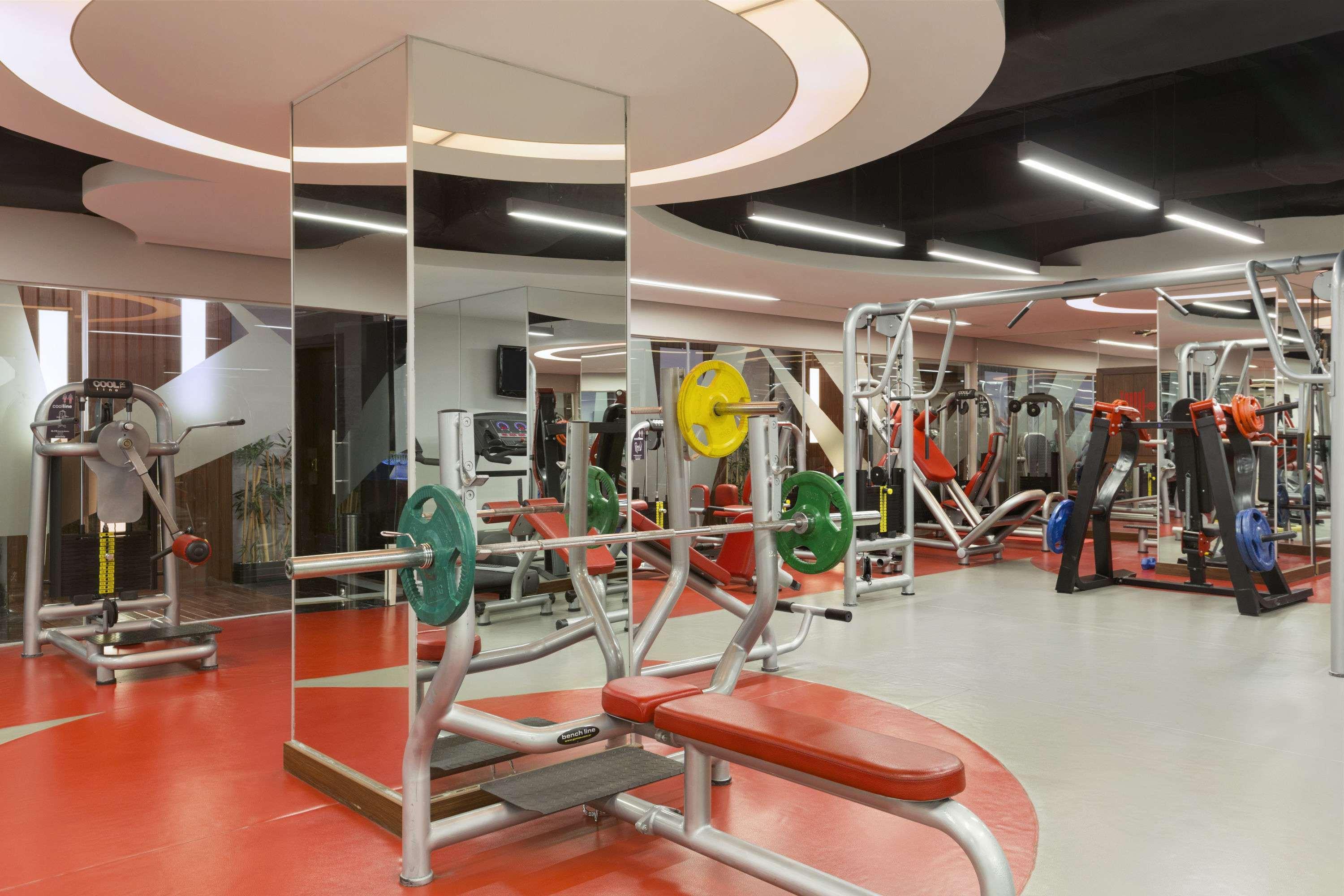 Hotel Ramada Plaza By Wyndham Izmit Kocaeli Exteriér fotografie The gym at the University of Roehampton