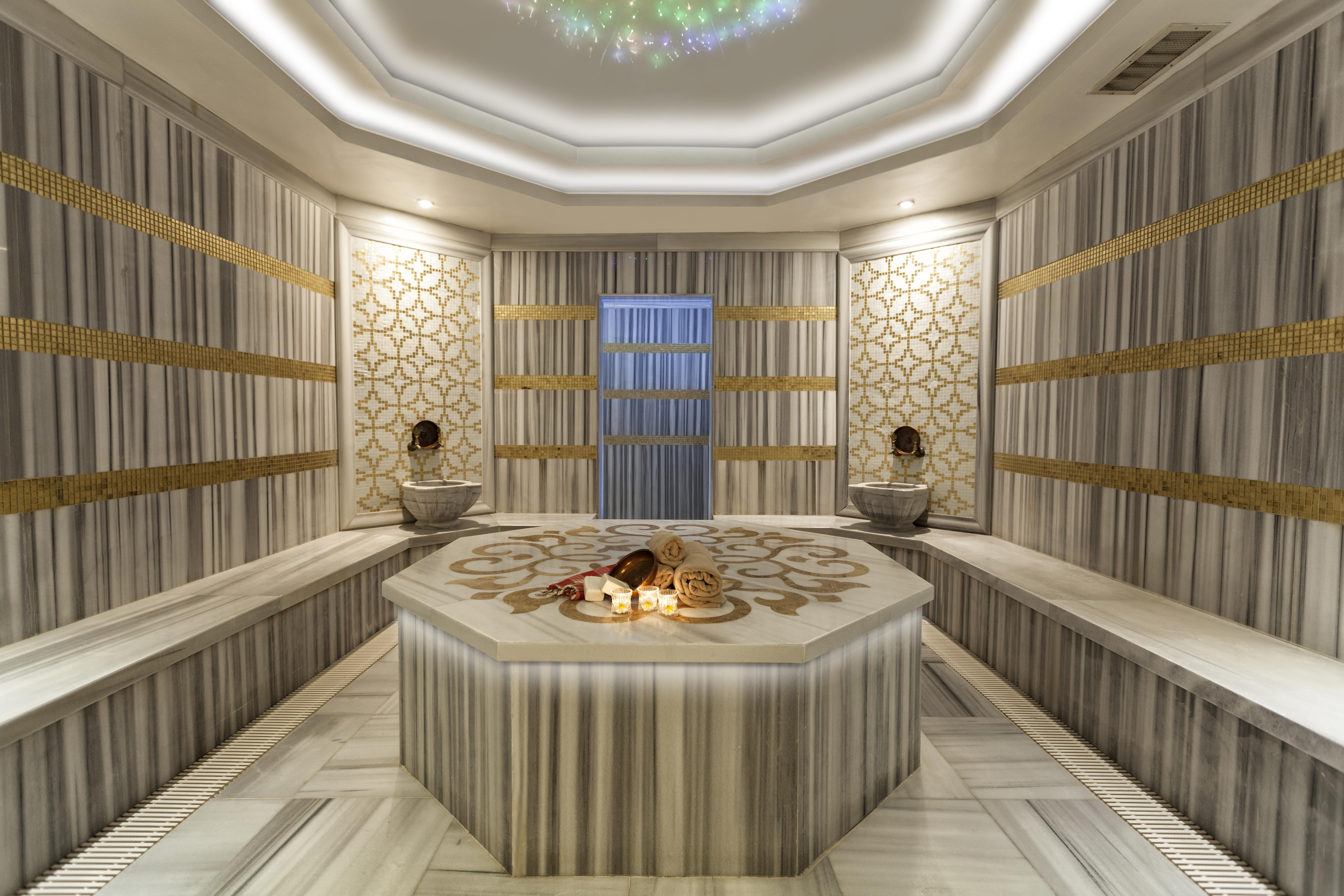 Hotel Ramada Plaza By Wyndham Izmit Kocaeli Exteriér fotografie Turkish bath in Istanbul