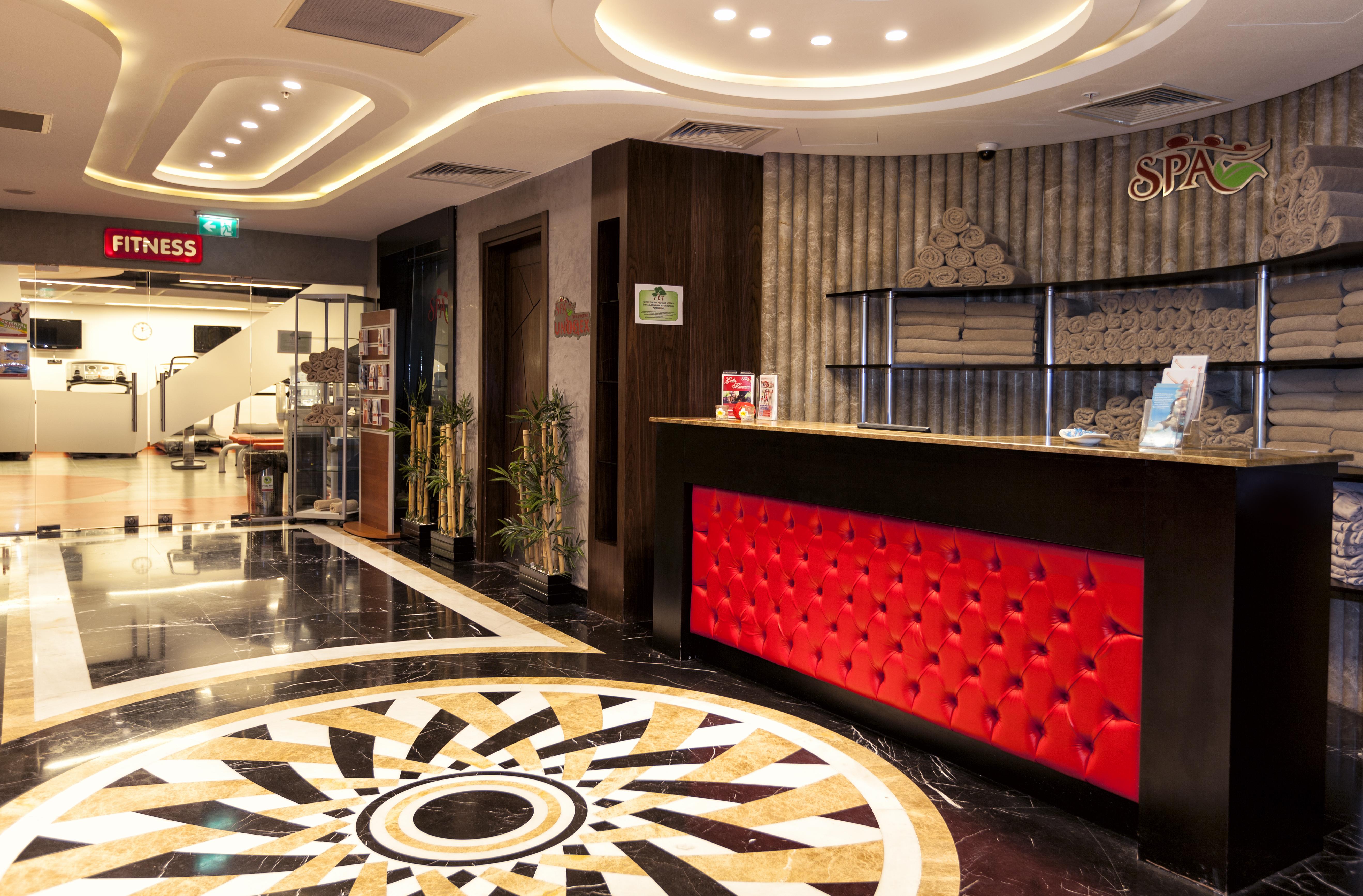 Hotel Ramada Plaza By Wyndham Izmit Kocaeli Exteriér fotografie Spa