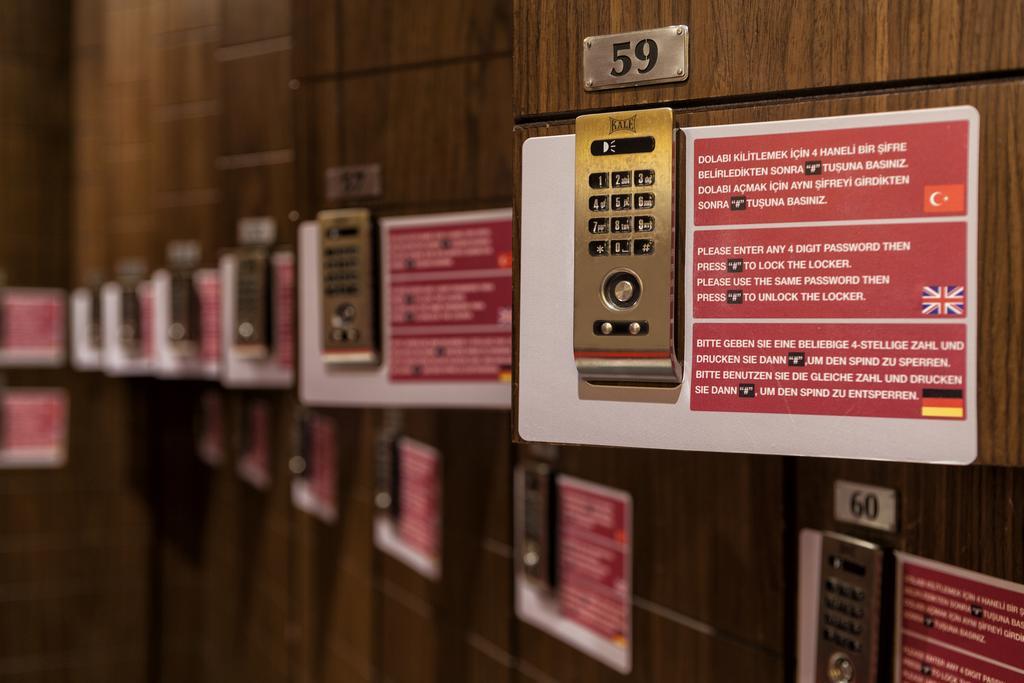 Hotel Ramada Plaza By Wyndham Izmit Kocaeli Exteriér fotografie Private mailboxes